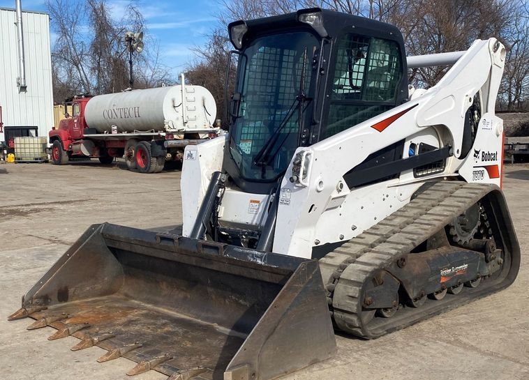 2019 Bobcat T870 tracked skid steer loader