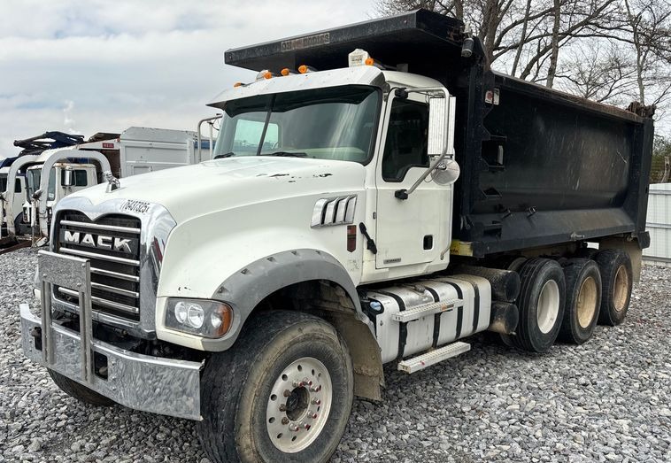 2019 Mack GR64F dump truck